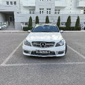 Mercedes-Benz C-Class 2010