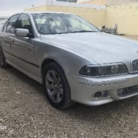BMW E39 1998
