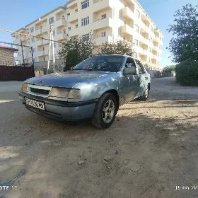 Opel Vectra 1989