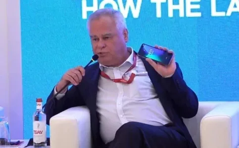 “Kasperskiniň laboratoriýasy” öz operasion ulgamy bolan smartfonyň üstünde işleýär