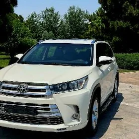 Toyota Highlander 2019
