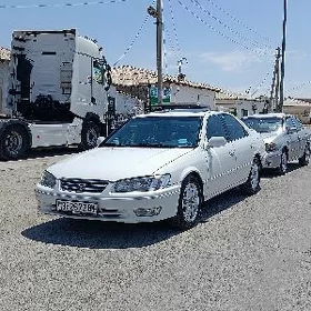 Toyota Camry 2000