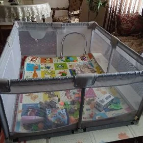 Десткий большой манеж