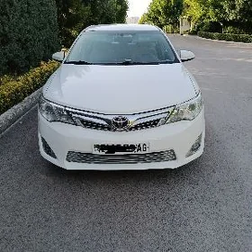 Toyota Camry 2013