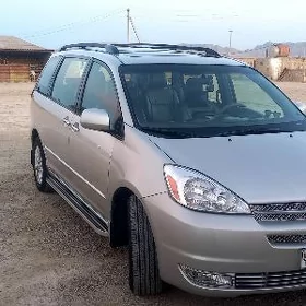Toyota Sienna 2005