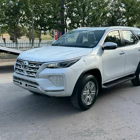 Toyota Fortuner 2026