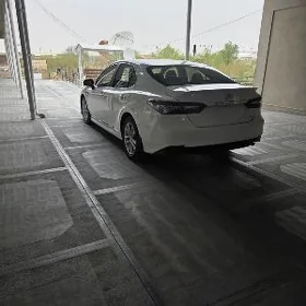 Toyota Camry 2022