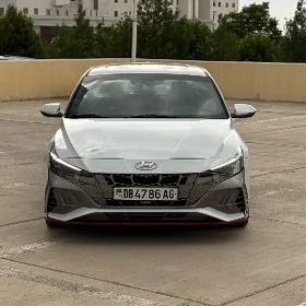 Hyundai Elantra 2022
