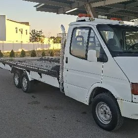 Ford EXP 2000
