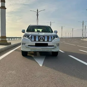 Toyota Land Cruiser Prado 2022