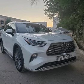Toyota Highlander 2022