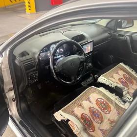 Opel Astra 1998