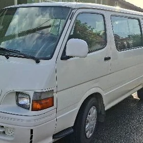 Toyota Hiace 2004
