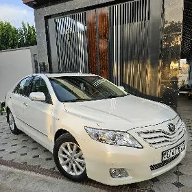 Toyota Camry 2010