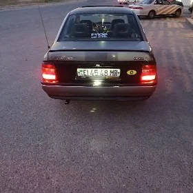 Opel Vectra 1990