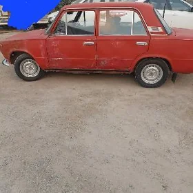 Lada 2104 2000