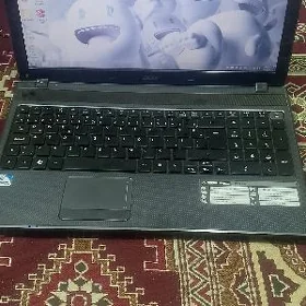 Noutbuk Aser