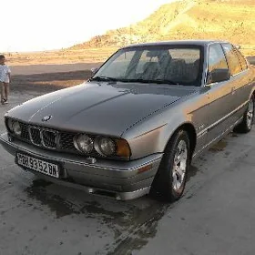 BMW 525 1990