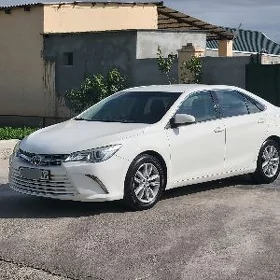 Toyota Camry 2016