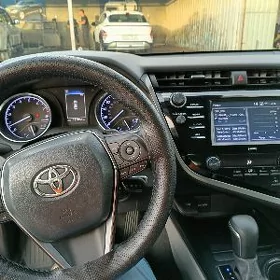 Toyota Camry 2020