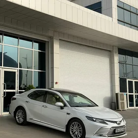 Toyota Camry 2024