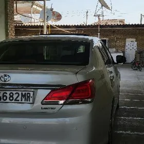Toyota Avalon 2012