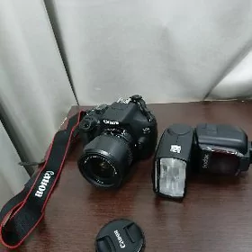 Фотоапарат Canon