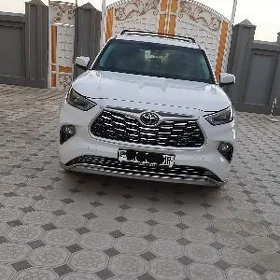 Toyota Highlander 2020