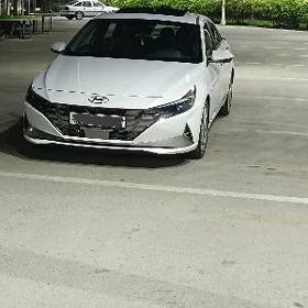 Hyundai Elantra 2021