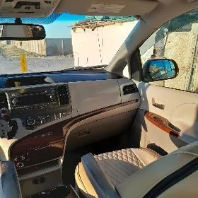 Toyota Sienna 2012