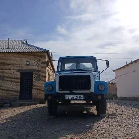 Gaz 53 1990