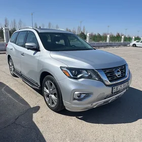 Nissan Pathfinder 2020