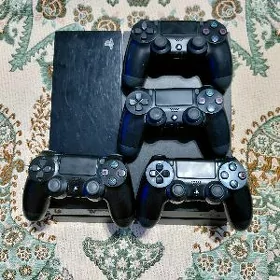 Playstation Ps4  (4 joystik)
