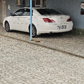 Toyota Avalon 2005