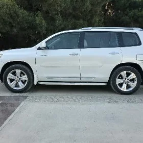 Toyota Highlander 2010