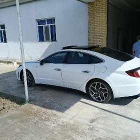 Hyundai Sonata 2022