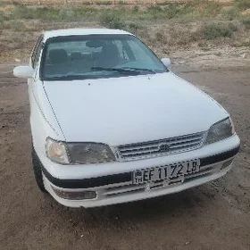 Toyota Corona 1995