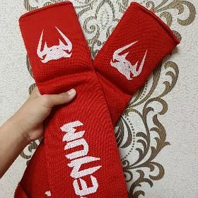Красный шток для кикбоксинг