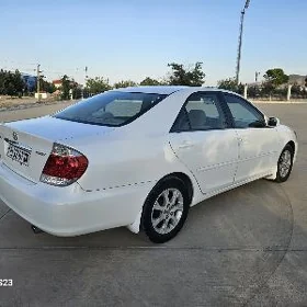 Toyota Camry 2004
