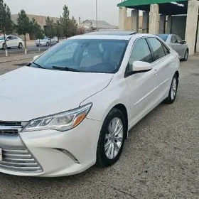 Toyota Camry 2017