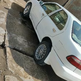Nissan Sunny 1998
