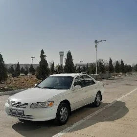 Toyota Camry 2001