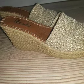 Женские туфли