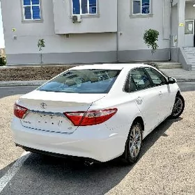 Toyota Camry 2017