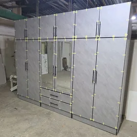 Mebel taze