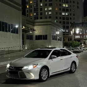 Toyota Camry 2016