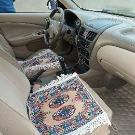 Nissan Sunny 2008