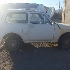 Lada Niva 2012