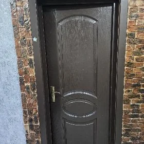 дверь