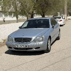 Mercedes-Benz S-Class 2001